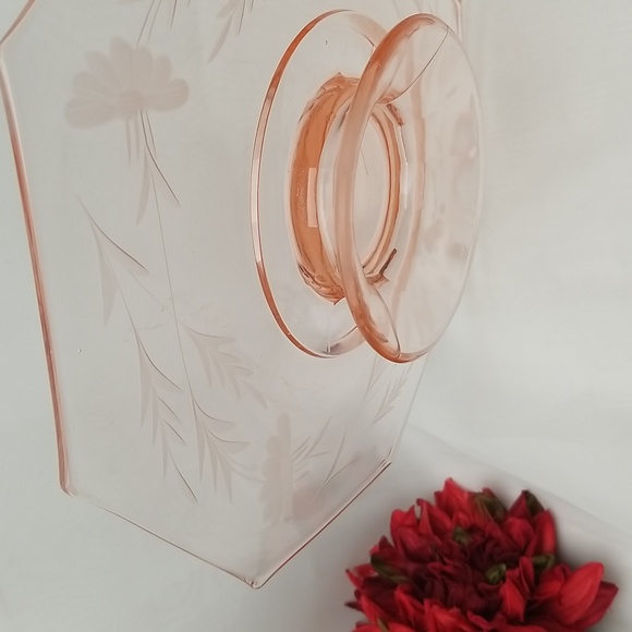 Elegant Depression Era Pink Octogon Low Pedestal Cake Plate - Picture 9 of 16